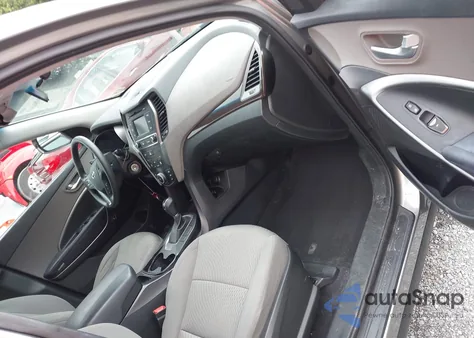 2018 Hyundai Santa Fe Sport 2.4L z USA, uszkodzony, nr VIN 5XYZTDLB4JG556648